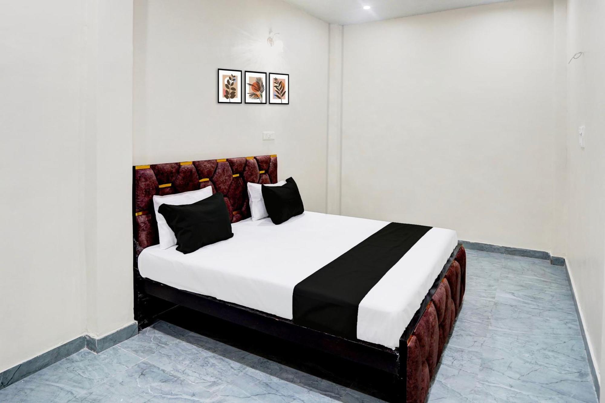 Hotel O Laxmi Guest House Varanasi Exterior foto